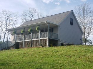 10638 Millstone Dr, Aurora, IN 47001