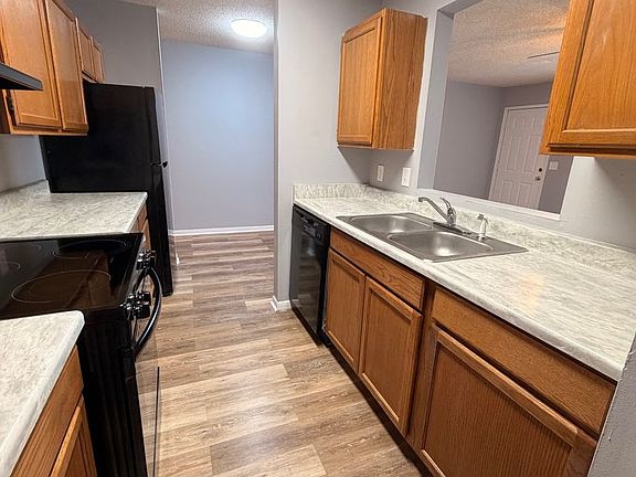 3rd image of 3788 Chisholm Rd #20