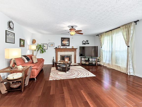 5th image of 7672 Tullymore Dr