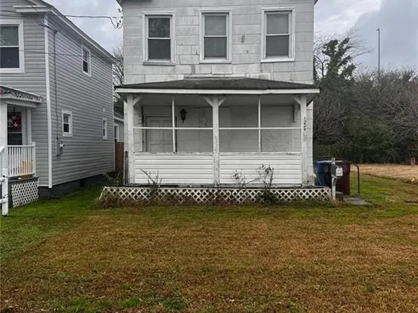 1224 Perry St, Chesapeake, VA 23324