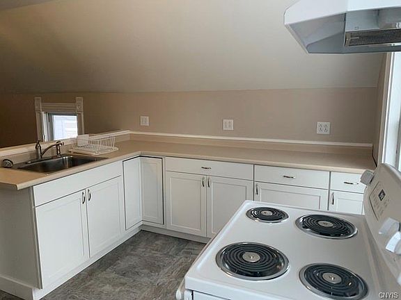 3rd image of 110 Ogden St