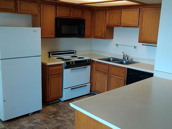 3rd image of 7965 Lions Rock Way Unit 201