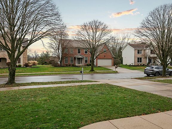 5th image of 7699 Glanmore Ct