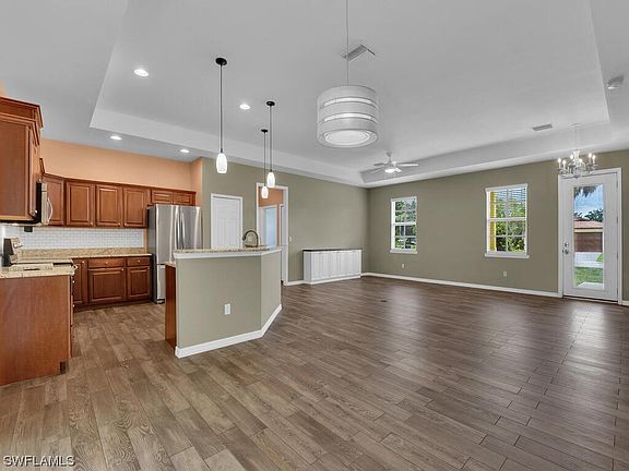 5th image of 10200 Shade Tree Ct