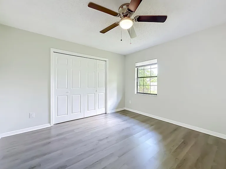 24 Filbert Ln — Photo 9