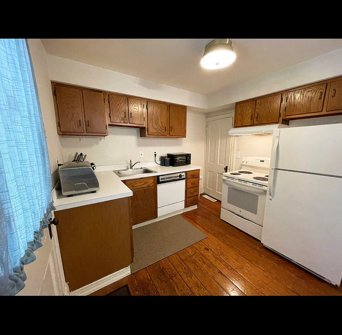 1 bed, 530 sqft, $1,400 — Photo 3