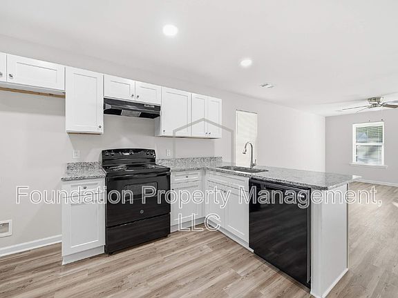 3rd image of 349 N Worthington Dr