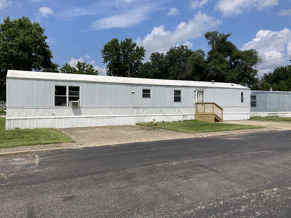 1st image of 410 Dorset Ln