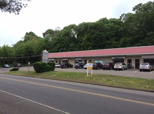 560 Forest Rd #A-H, West Haven, CT 06516