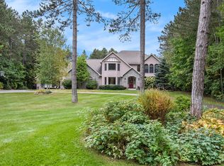 626 Crestwood Dr, Gaylord, MI 49735