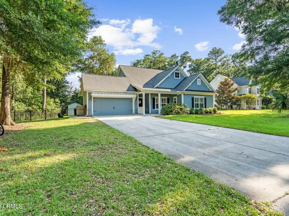15 Laughing Gull Dr, Beaufort, SC 29907