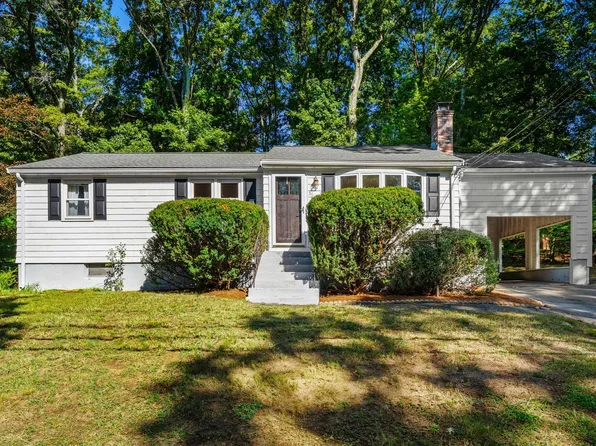 56 Skilton Ln, Burlington, MA 01803