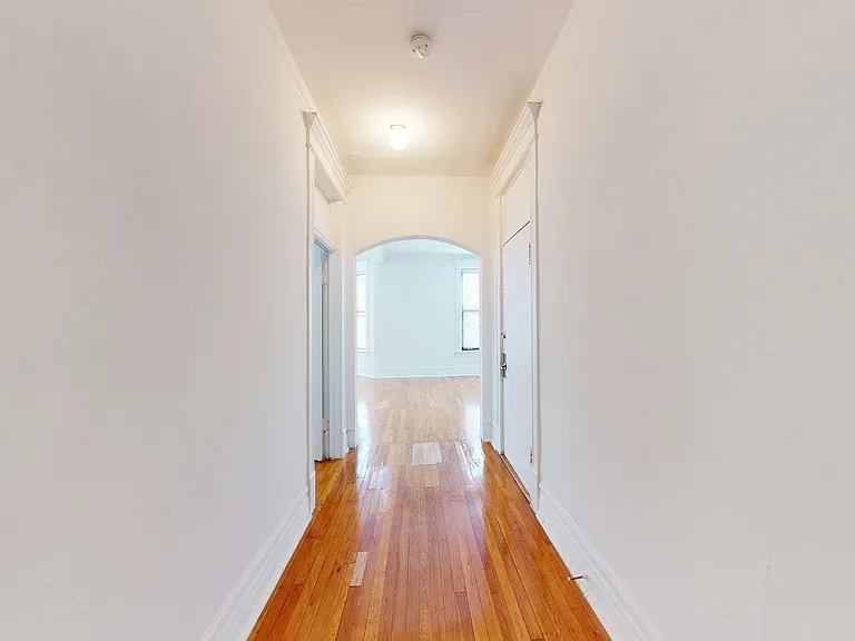 5401-5403 S. Woodlawn Avenue — Photo 4