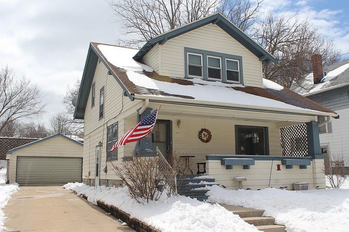1st image of 801 Summit Ave