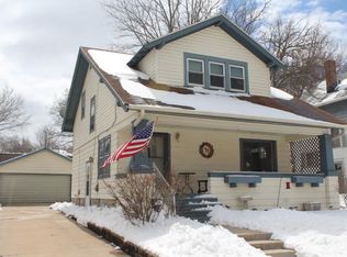801 Summit Ave, Waukesha, WI 53188