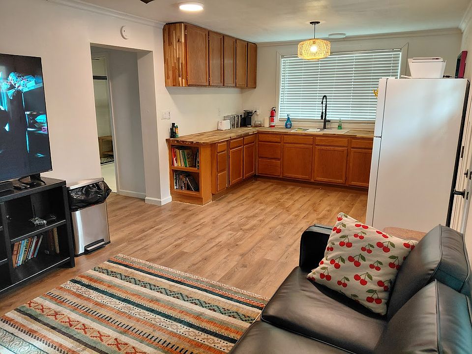 1st image of 5977 Columbine Cir #2
