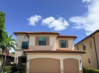 12175 N Baypoint Circle, Parkland, FL 33076