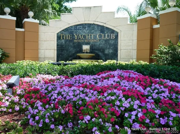 19501 E Country Club Dr, Miami, FL