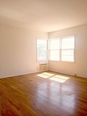 4th image of 595 E Washington Blvd APT J
