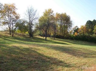 3100 Kacy Dr, Pekin, IL 61554