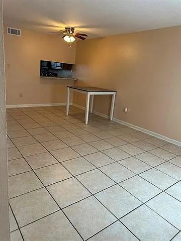 2 bed, 1.5 bath, 850 sqft, $1,200 — Photo 4