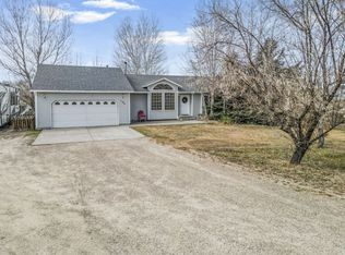 196 Viewcrest Dr, Spring Creek, NV 89815