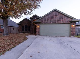 9105 Tyne Trl, Fort Worth, TX 76118