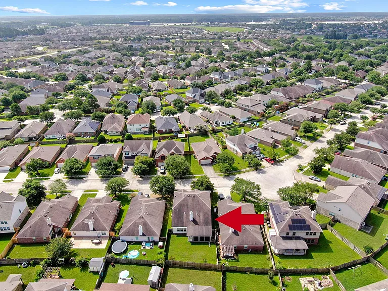 30327 Deleon Fields Dr — Photo 38