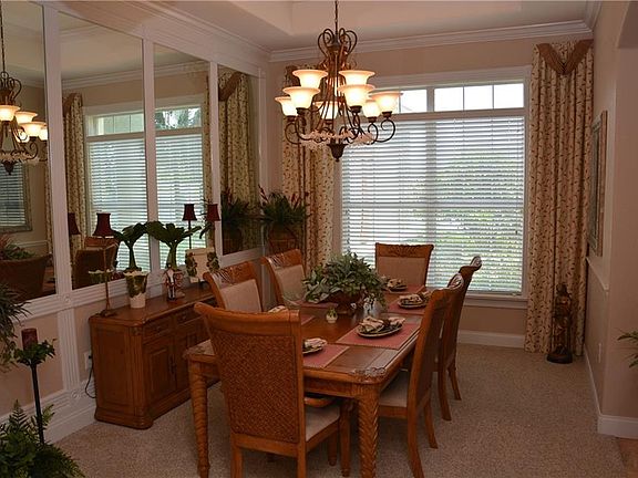 4th image of 805 Square Lake Dr