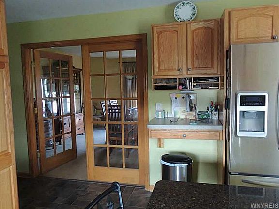 5th image of 6897 Lake Geneva Ct