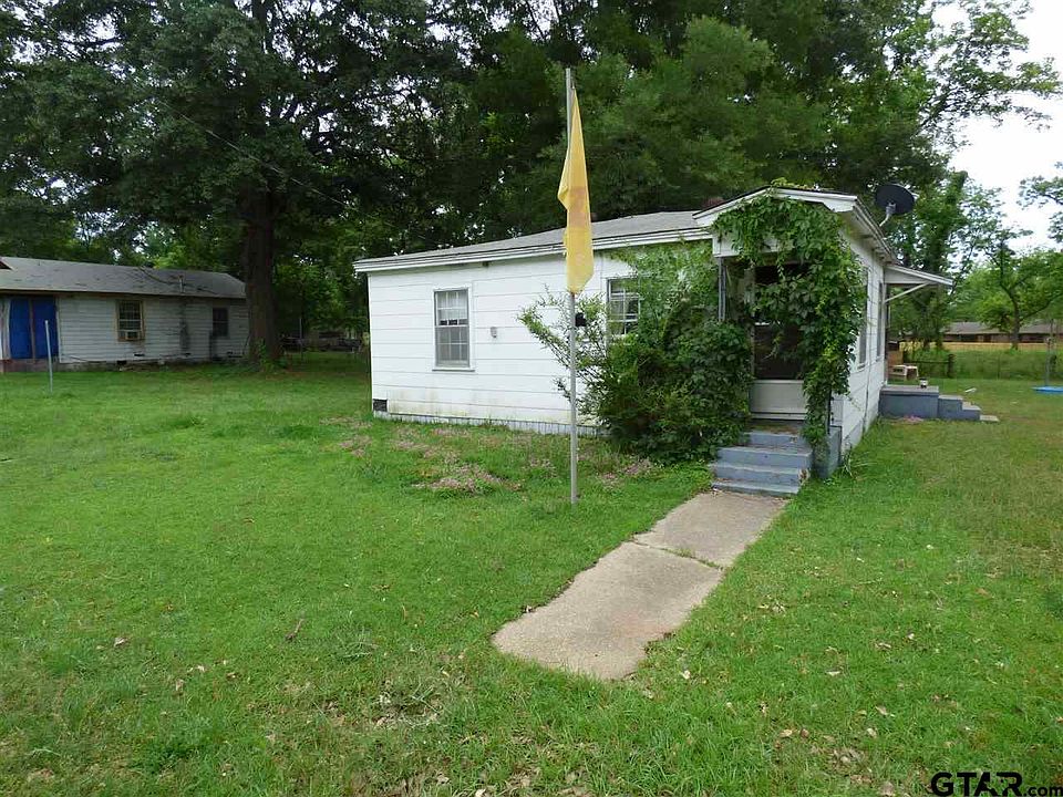 1st image of 117 & 121 Nolte Dr