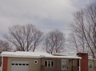 209 West St, Crothersville, IN 47229