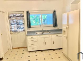 218 Gates Ave, Elyria, OH 44035