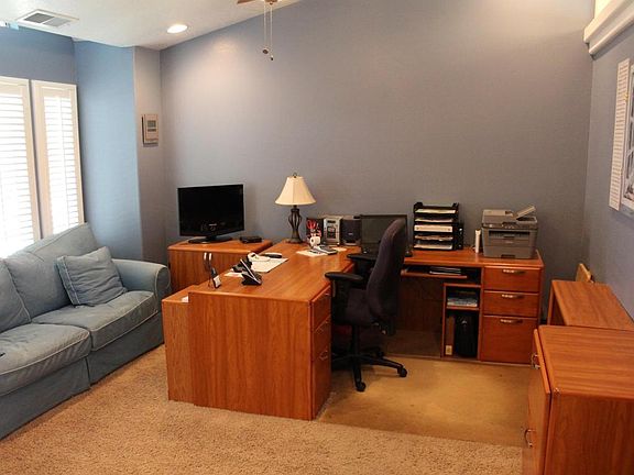 4th image of 351 S Valley View Dr Unit 7