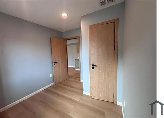 150 36th St NE #1 — Photo 13