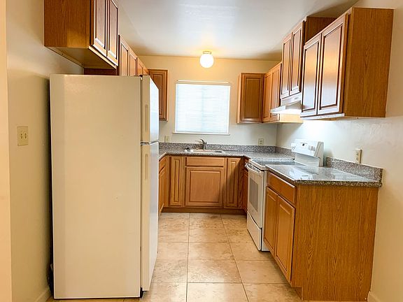 3rd image of 862 Gallatin Dr