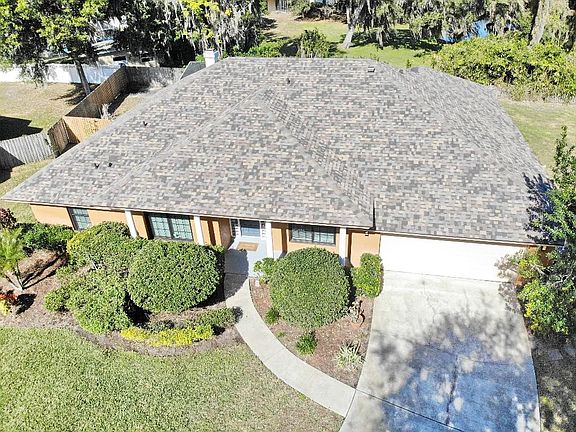 2nd image of 521 Lake Charm Ct