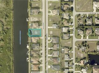 3312 Surfside Blvd, Cape Coral, FL 33914