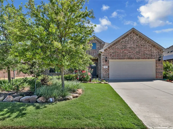 613 Meadowedge Ln, Denton, TX 76207
