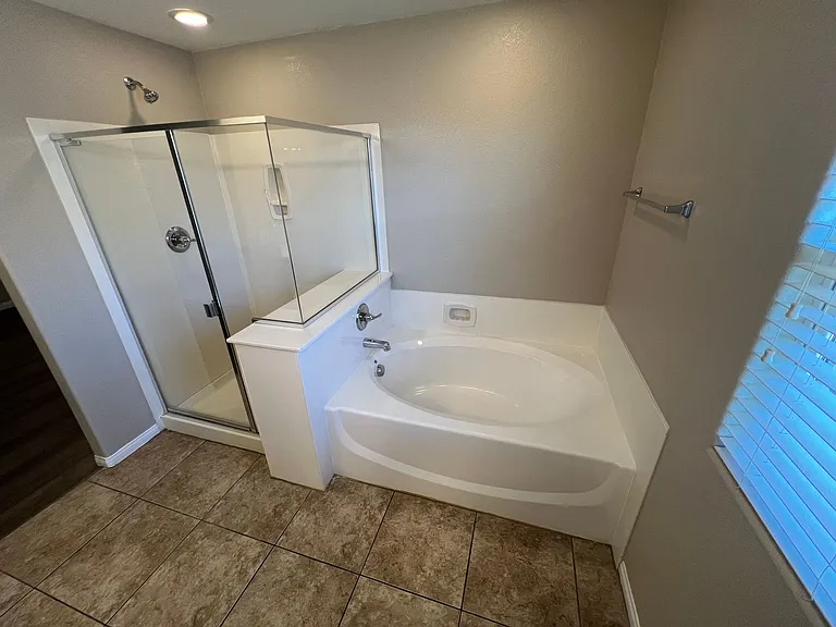 10626 Shiny Skies Dr — Photo 30