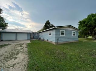 10774 81st St SE, Oakes, ND 58474