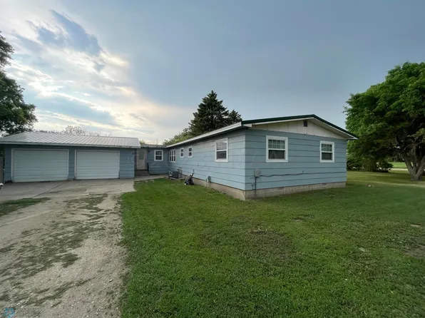 10774 81st St SE, Oakes, ND 58474