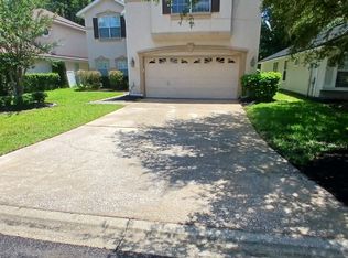 572 Redberry Ln, Saint Johns, FL 32259