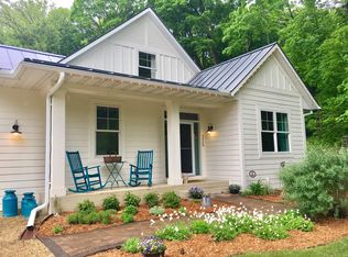 3450 Deephaven Ave, Deephaven, MN 55391