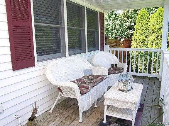 3rd image of 26 Saint George Dr