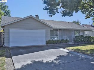 18049 Via Valencia, San Lorenzo, CA 94580