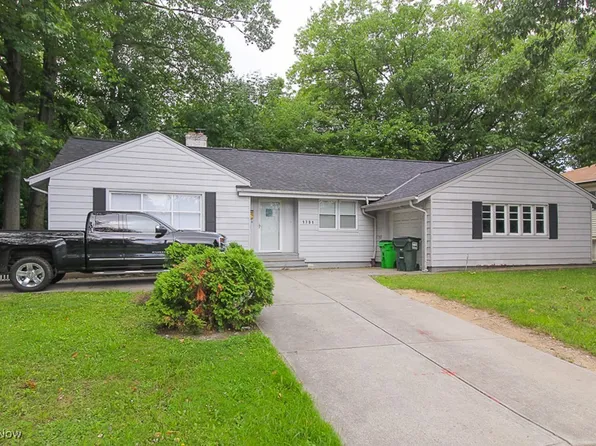 1791 Forest Dr, Euclid, OH 44117