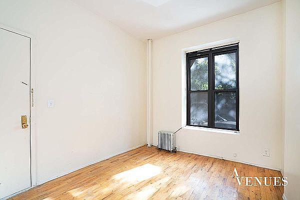 2nd image of 239 E 110th St #5C