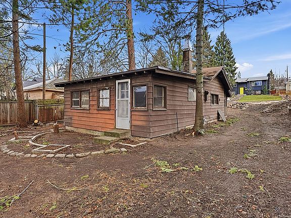 3rd image of 3317 W Kiernan Ave