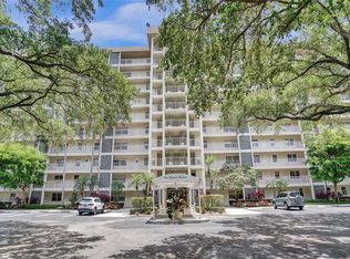 3520 Oaks Way APT 204, Pompano Beach, FL 33069